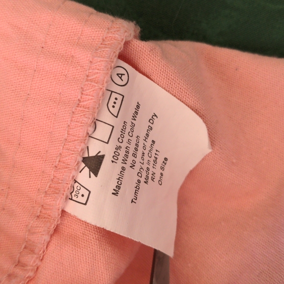 kitsch n Glam Apron Pink - Picture 5 of 11